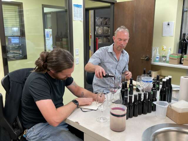 682 C4051 F368 40 AD 9249 770 A735 D7 BA0